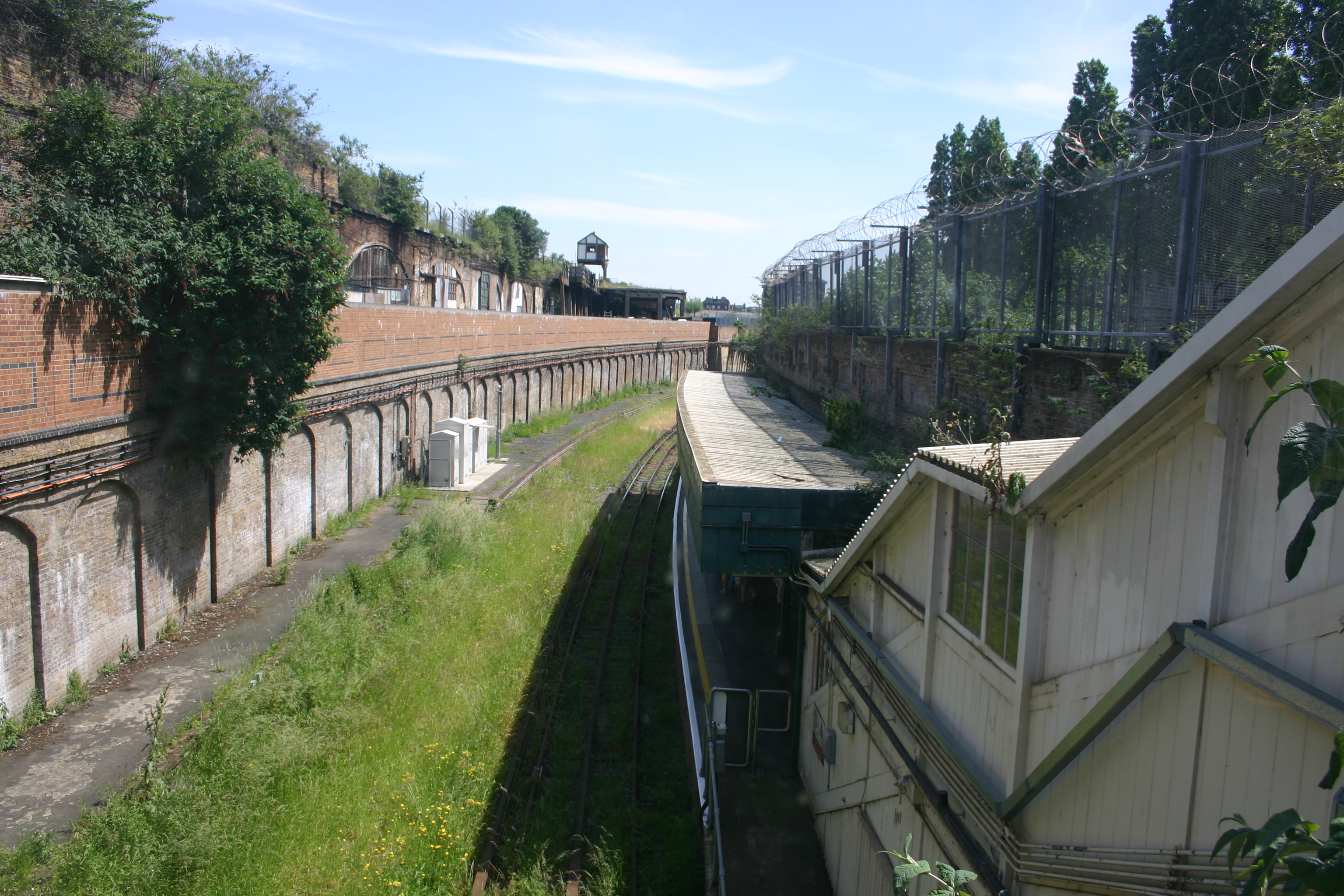 Shoreditch station line, 4 Jun 2006